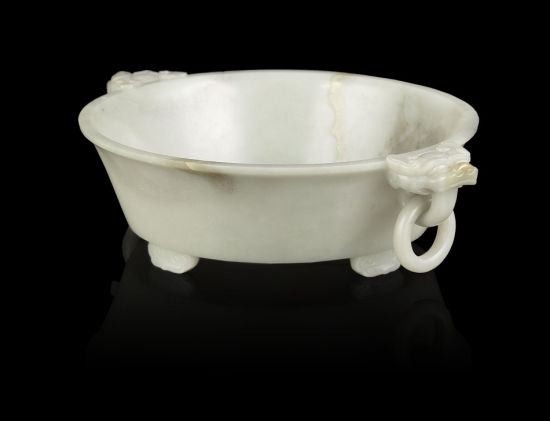 乾隆年间的喜碗，估价130,000 - 190,000美元。